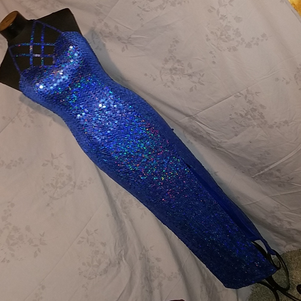 Papell Boutique blue formal sequined prom size 4